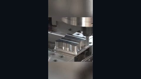 CNC Milling Process 09